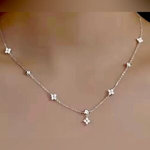 Anthropologie Silver Dainty Lucky Four Clover Necklace choker.